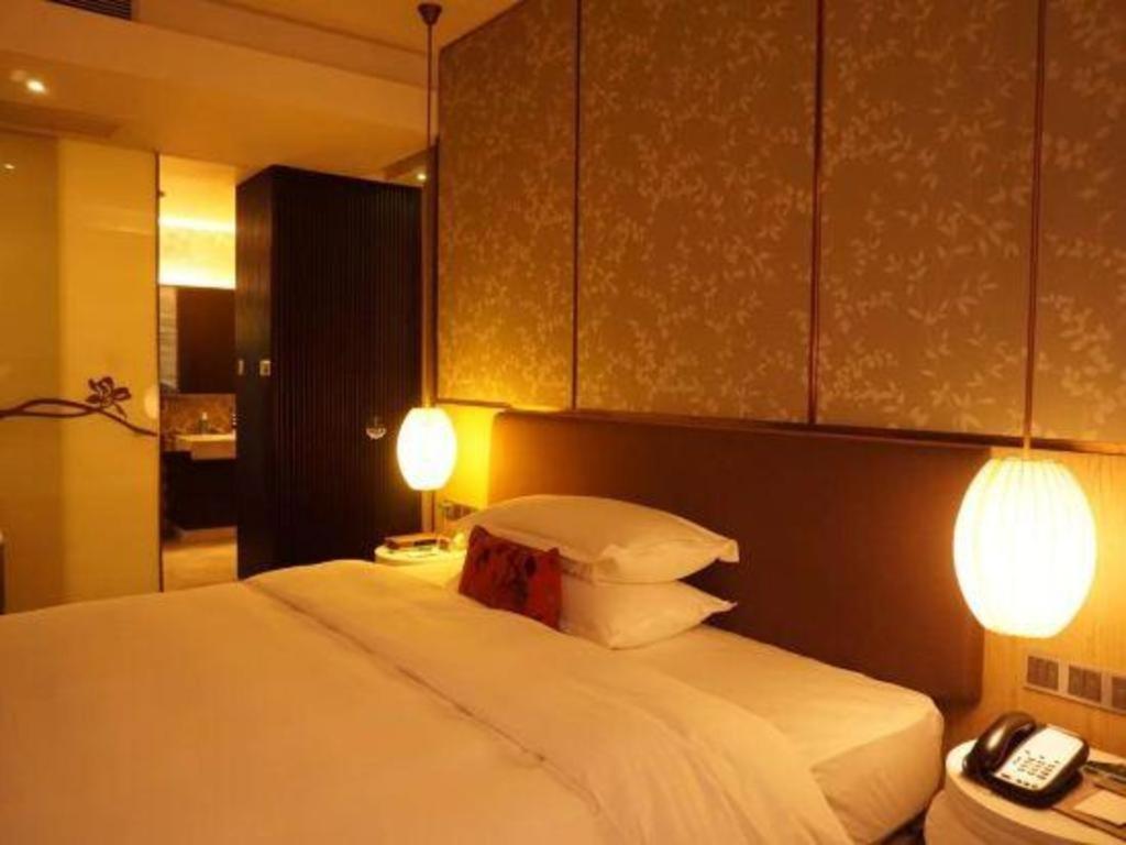 Maison New Century Hotel Dongguan Đông Hoản Ngoại thất bức ảnh